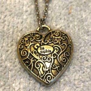 Vintage Lia Sophia Queen Bee pendant heart necklace